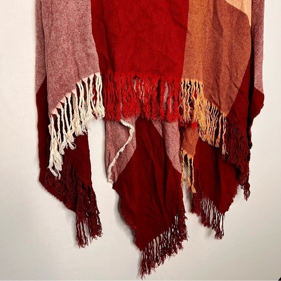 Plaid Color-Block Cozy Autumn Fringed Draped Shawl. One Size Fits All. - Picture 8 of 9